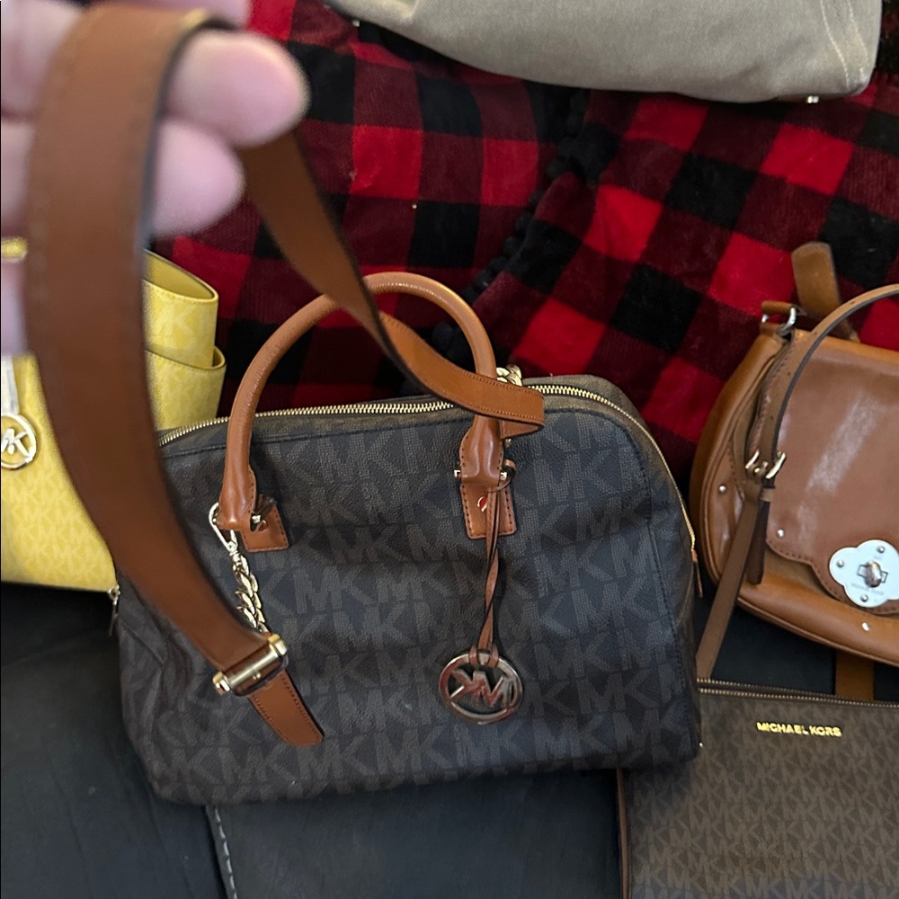 Michael Kors Jet Set Large Travel Brown Signature Satchel Bag Women's EUC - Picture 5 of 5